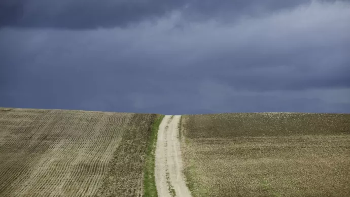 Crédit ci-après