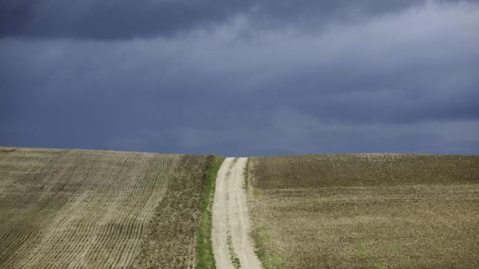 Crédit ci-après