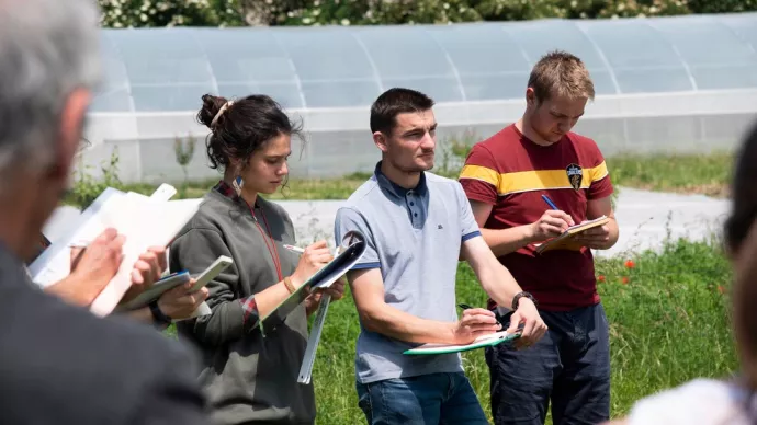 Étudiants de l'enseignement agricole (BTSA agronomie productions végétales)