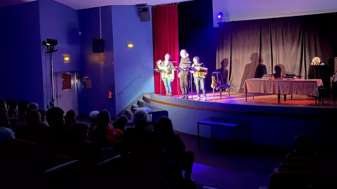 Soirée théâtre dans le cadre du Printemps des transitions au lycée agricole de Chartres La Saussay..