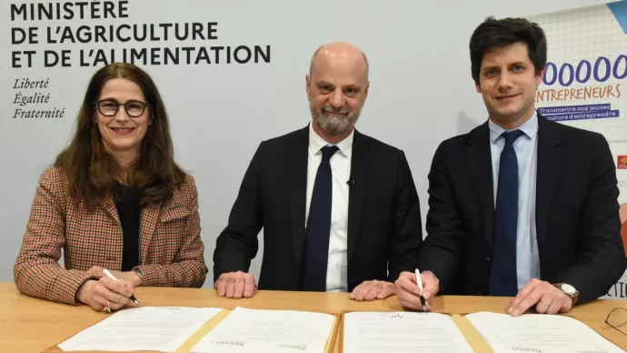 Signature convention entre le ministère de l’Agriculture et de l’Alimentation et l’association « 100 000 entrepreneurs »